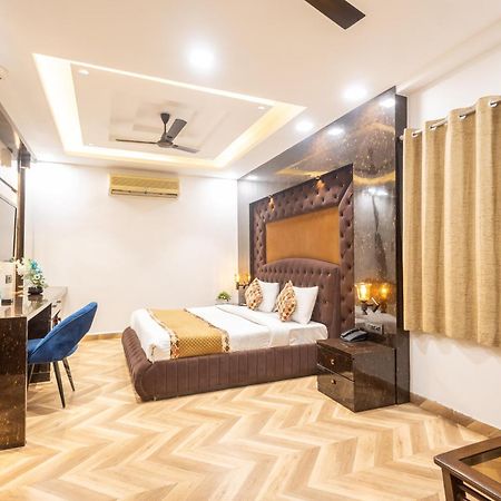 Hotel Cosmo Near Blk Hospital Karol Bagh Дели Экстерьер фото