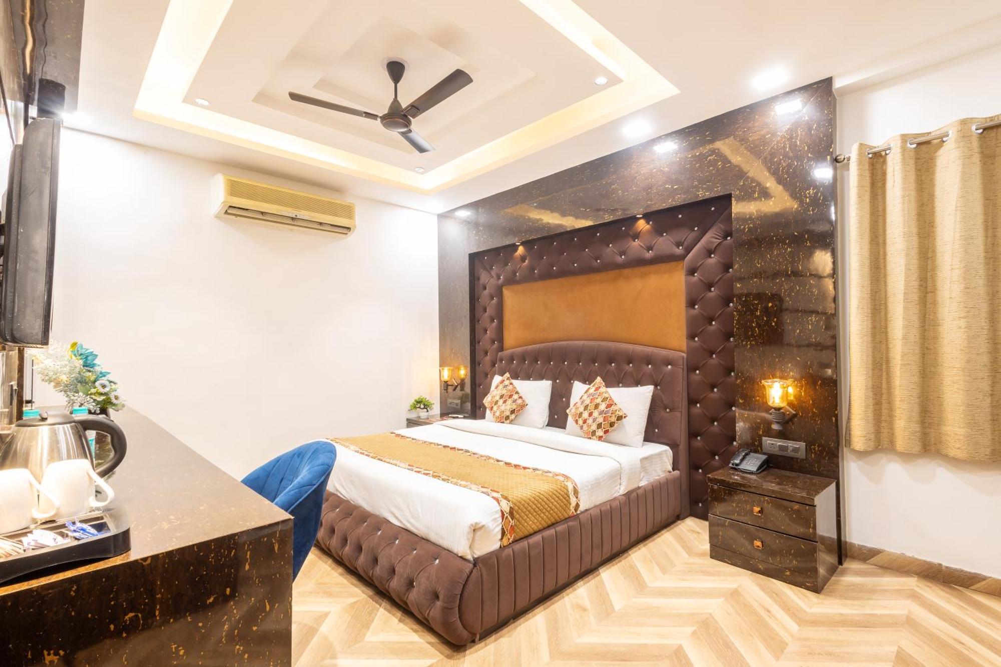 Hotel Cosmo Near Blk Hospital Karol Bagh Дели Экстерьер фото
