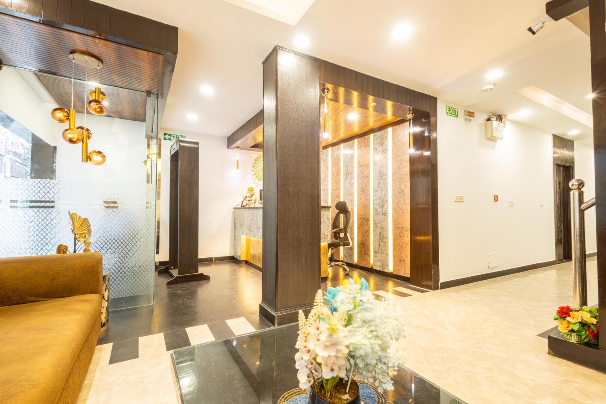 Hotel Cosmo Near Blk Hospital Karol Bagh Дели Экстерьер фото
